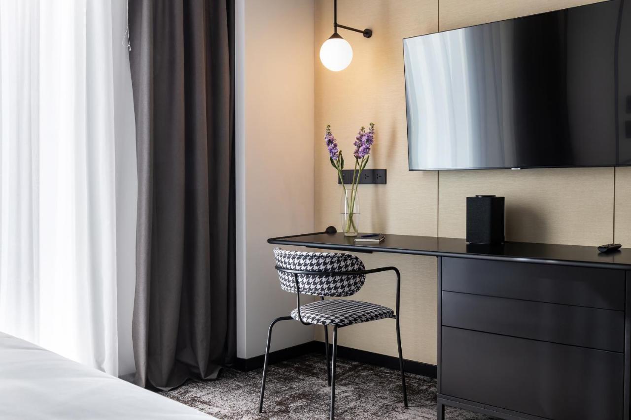 Novotel Living Almaty Jetisu Exteriér fotografie